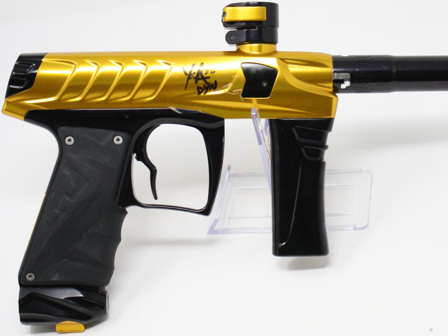 Field One Force - Gold/Black